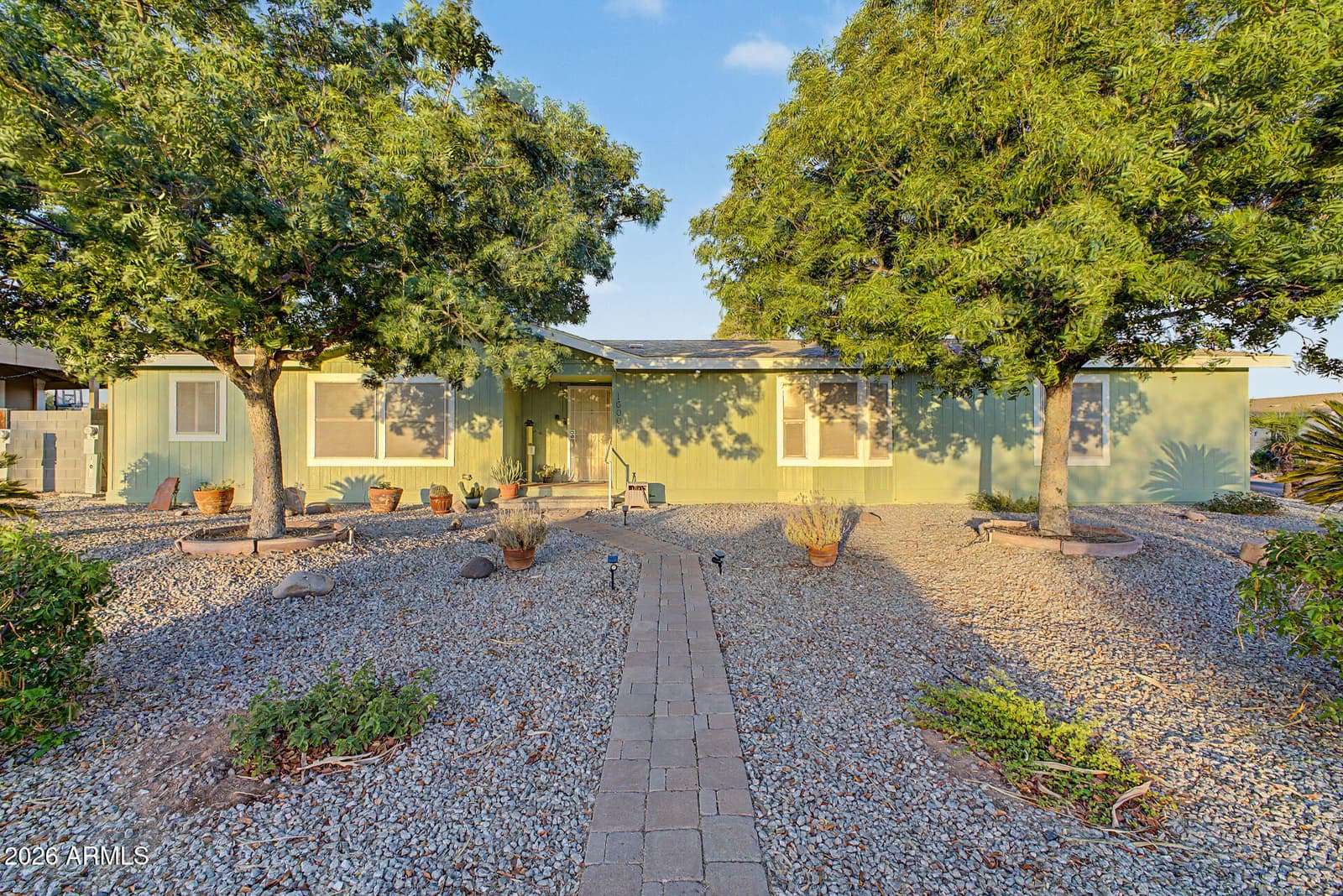 16001 N 70TH Drive, Peoria, AZ 85382 — photo 3 of 39