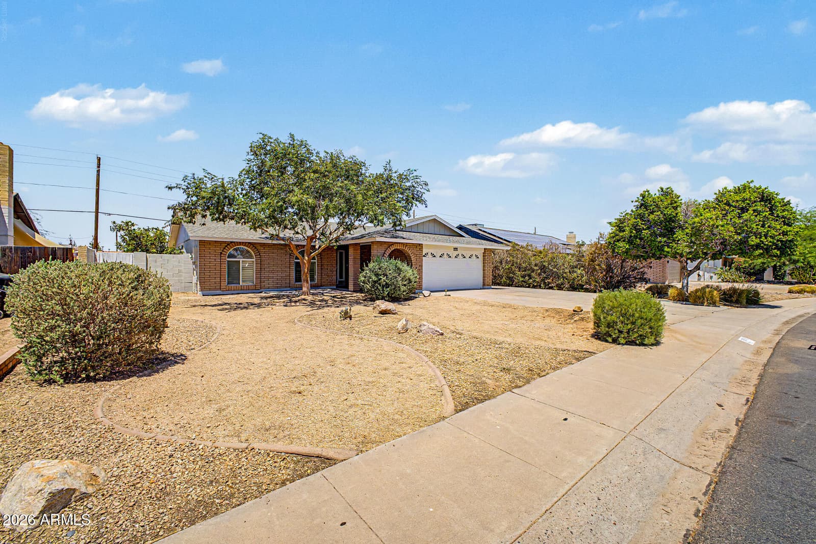 3410 W JUNIPER Avenue, Phoenix, AZ 85053 — photo 2 of 41