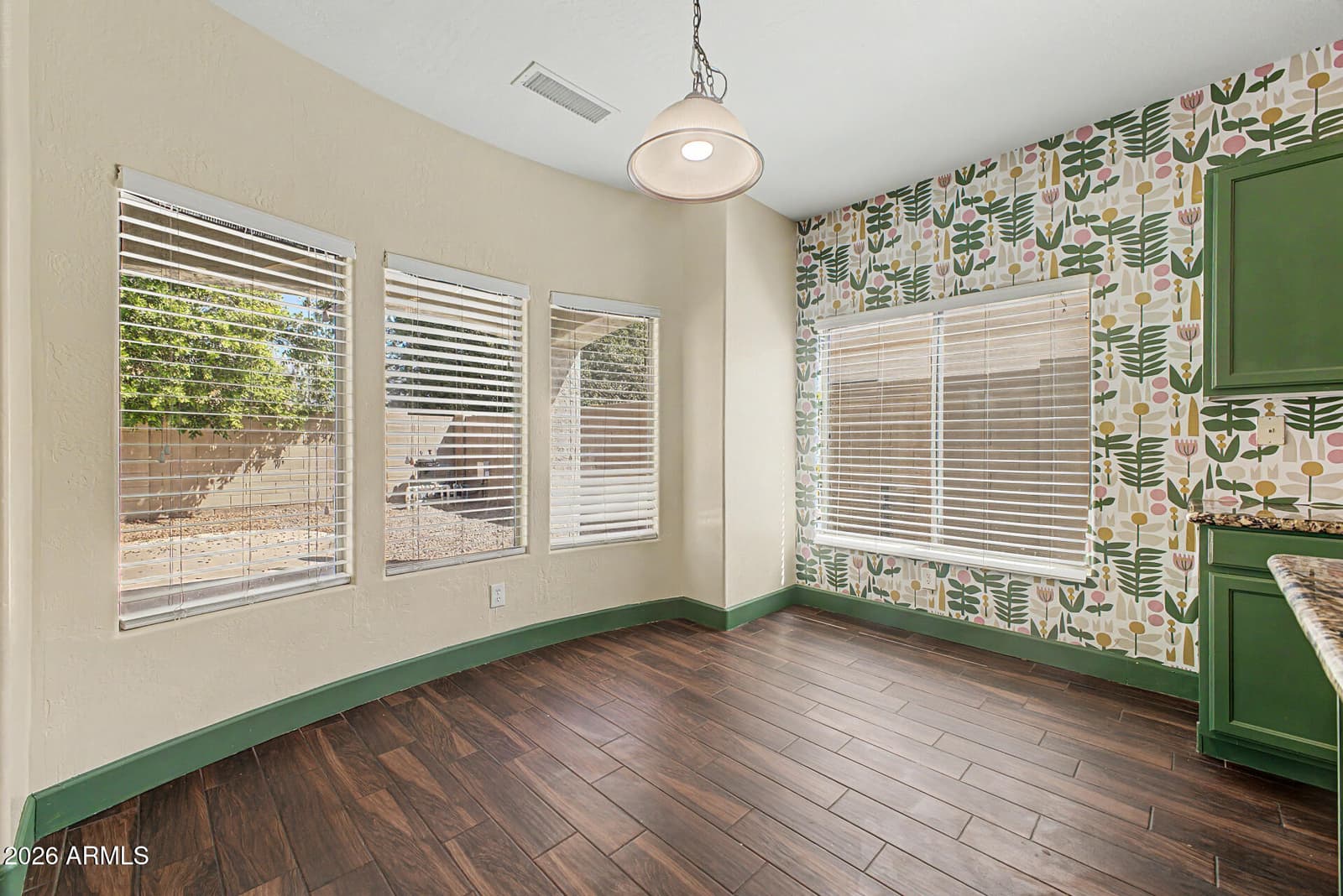 10334 E JUANITA Avenue, Mesa, AZ 85209 — photo 13 of 38