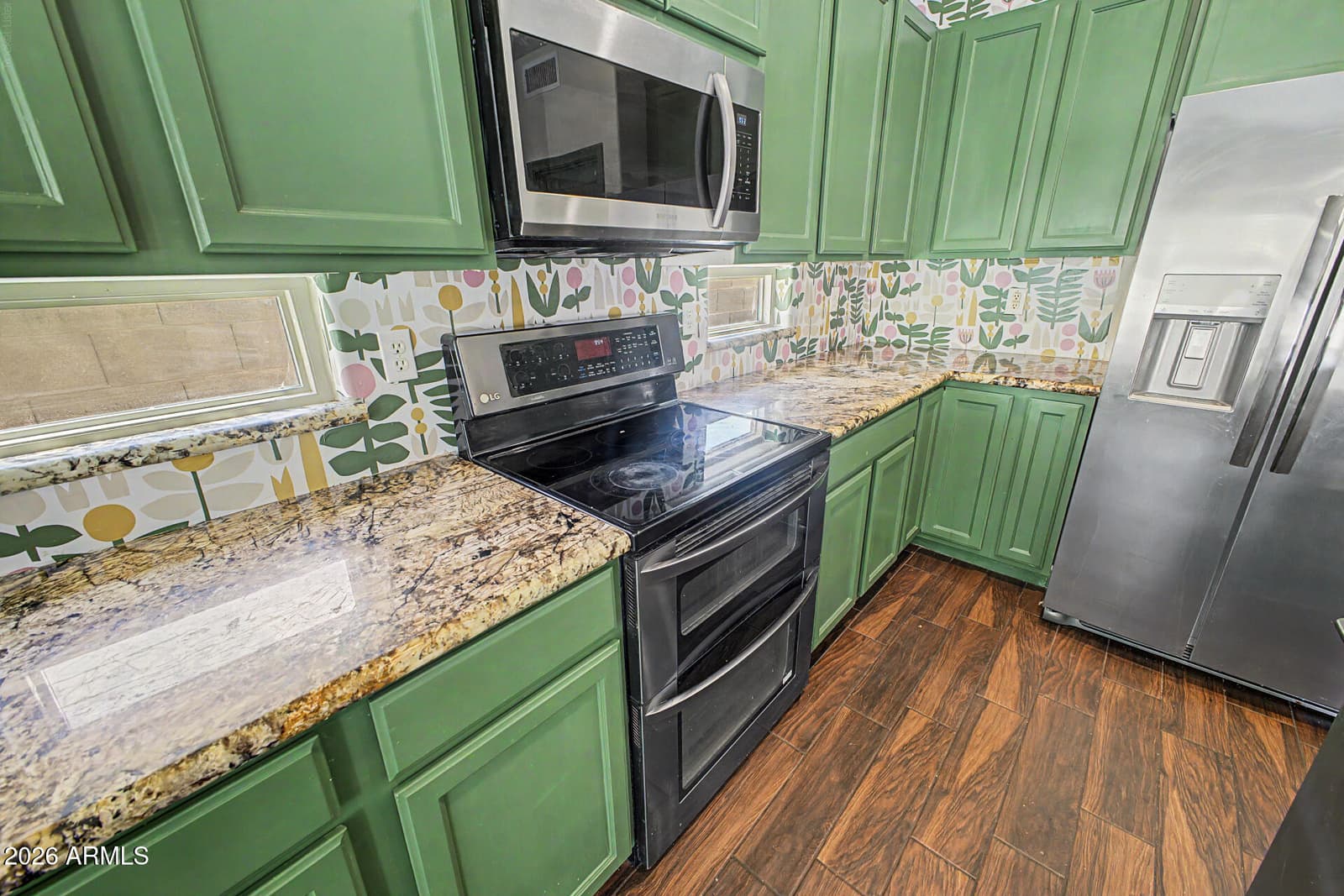 10334 E JUANITA Avenue, Mesa, AZ 85209 — photo 12 of 38