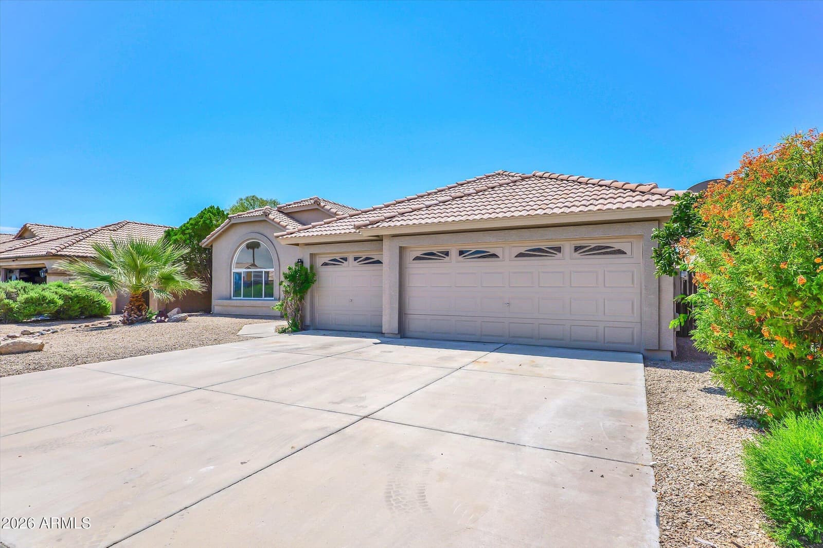7757 W RUE DE LAMOUR, Peoria, AZ 85381 — photo 2 of 47