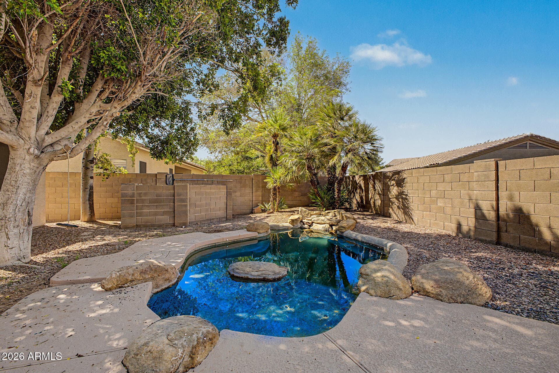 530 S BAHAMA Drive, Gilbert, AZ 85296 — photo 35 of 36