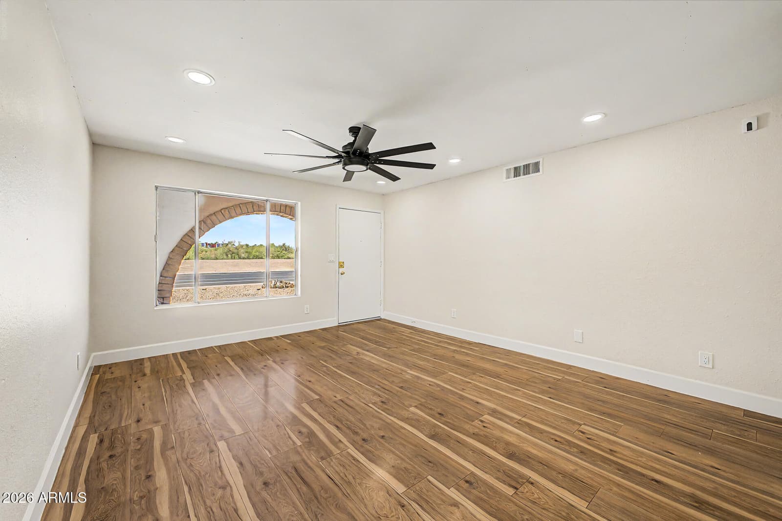 4845 W SWEETWATER Avenue, Glendale, AZ 85304 — photo 6 of 23