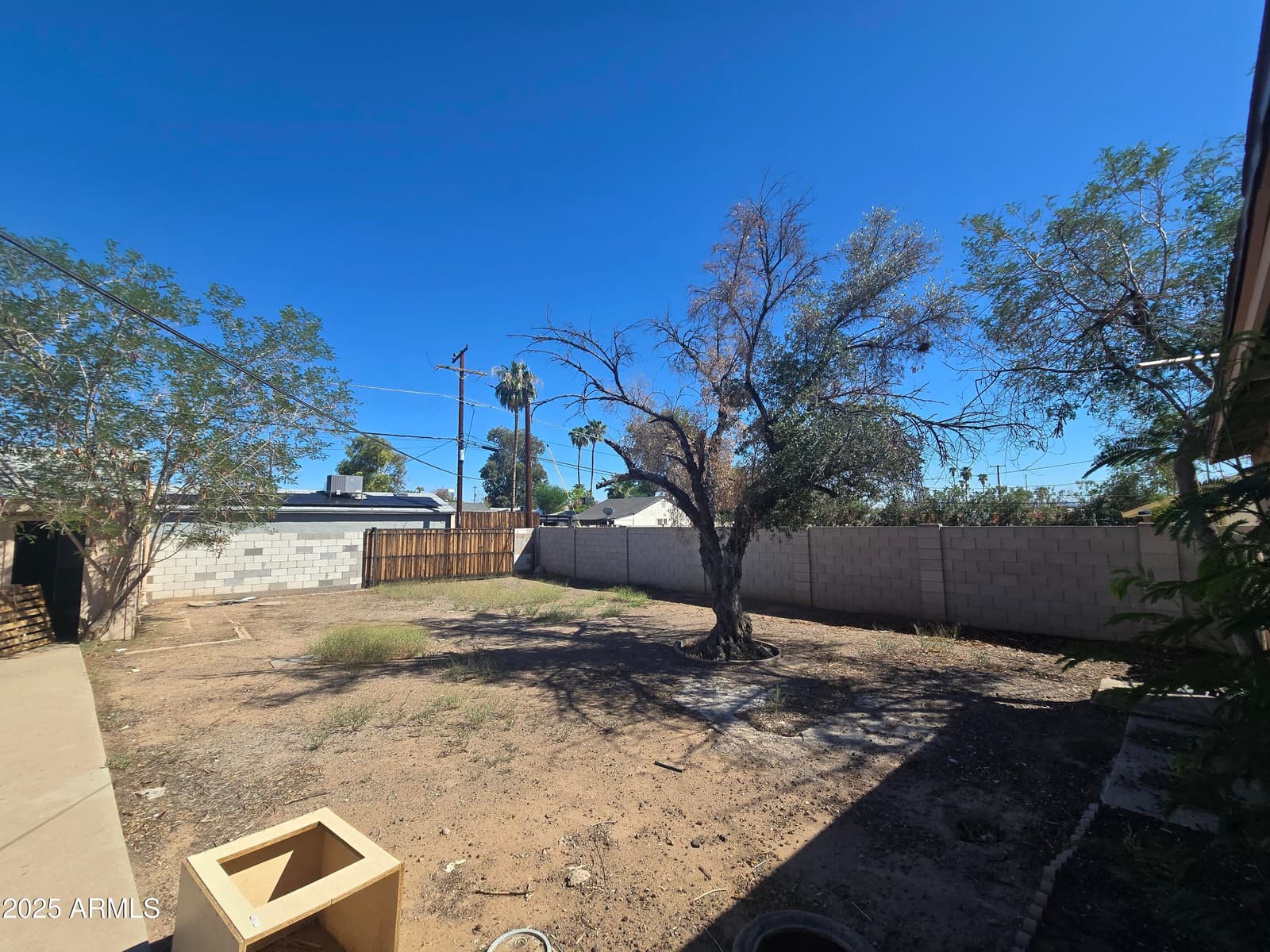 3845 N 15TH Avenue, Phoenix, AZ 85015 — photo 3 of 10