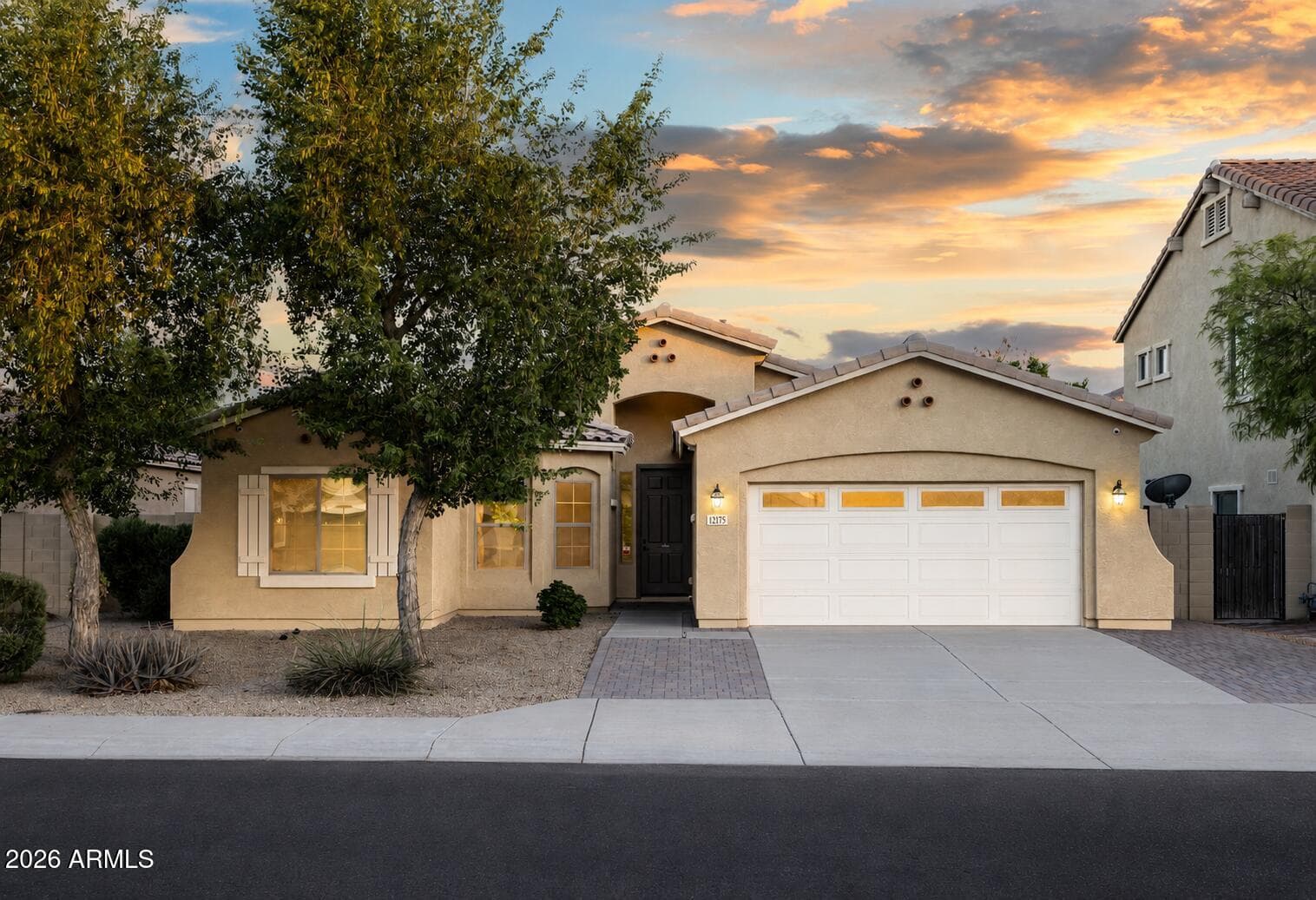 12175 W LOCUST Lane, Avondale, AZ 85323 — photo 2 of 33