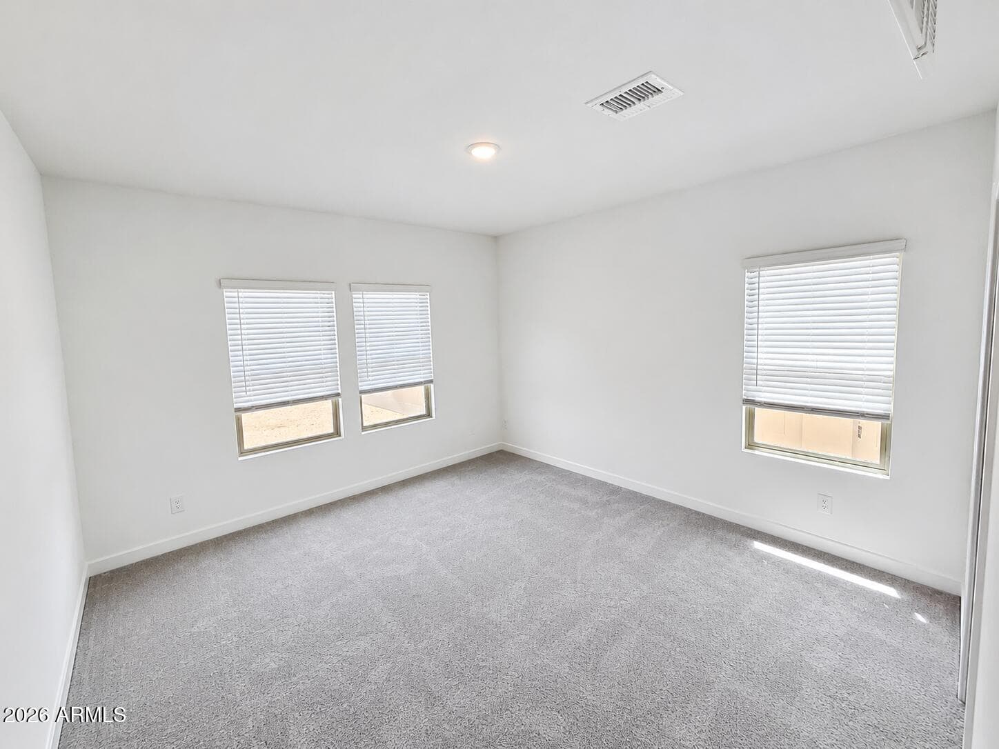 8631 W AUGUSTA Avenue, Glendale, AZ 85305 — photo 8 of 17