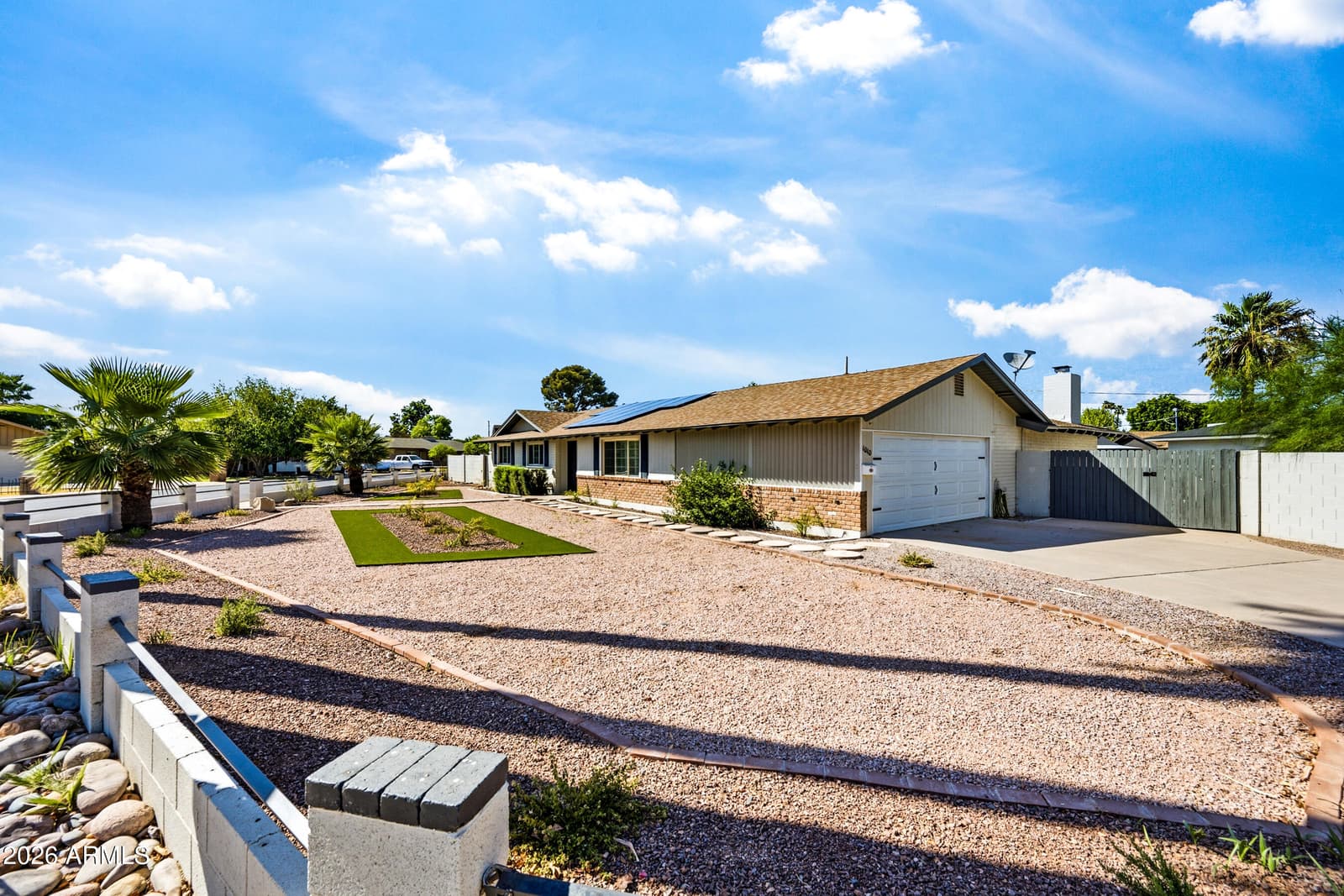 1010 E 6TH Place, Mesa, AZ 85203 — photo 3 of 34