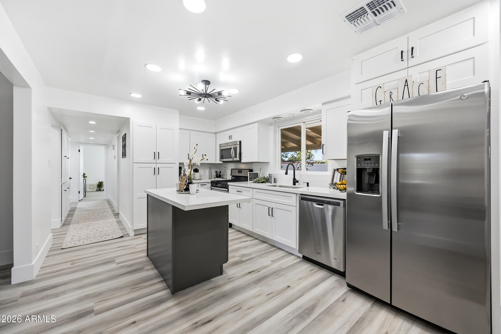 1010 E 6TH Place, Mesa, AZ 85203 — photo 10 of 34