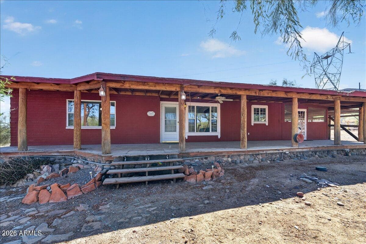 602 W CIRCLE MOUNTAIN Road, New River, AZ 85087 — photo 1 of 27