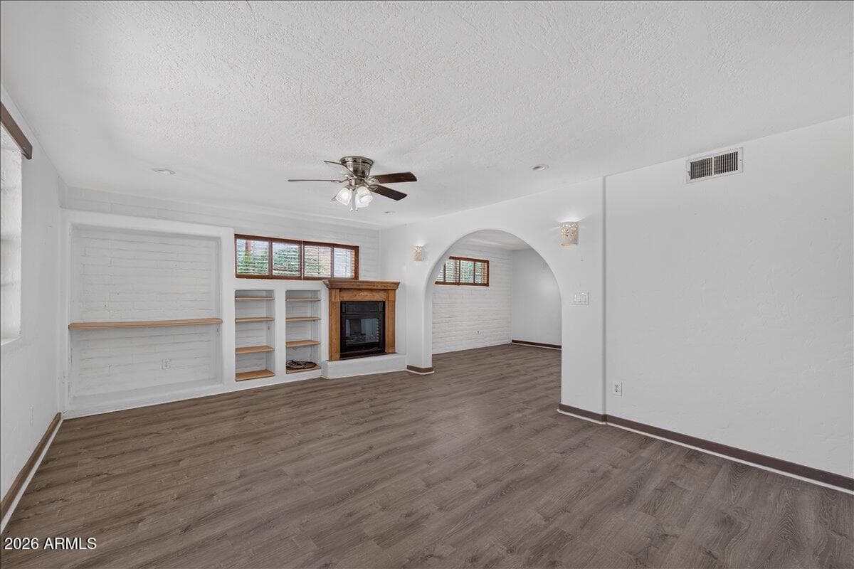 602 W CIRCLE MOUNTAIN Road, New River, AZ 85087 — photo 14 of 27