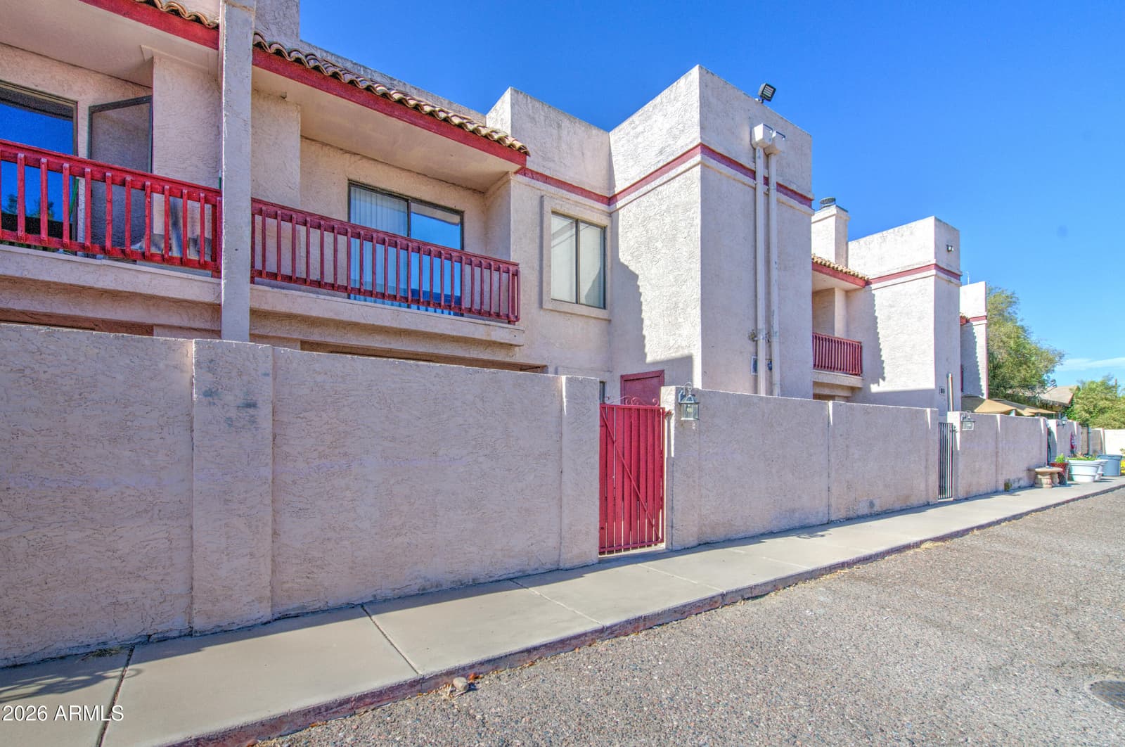 3001 E GRANDVIEW Road 8, Phoenix, AZ 85032 — photo 4 of 29