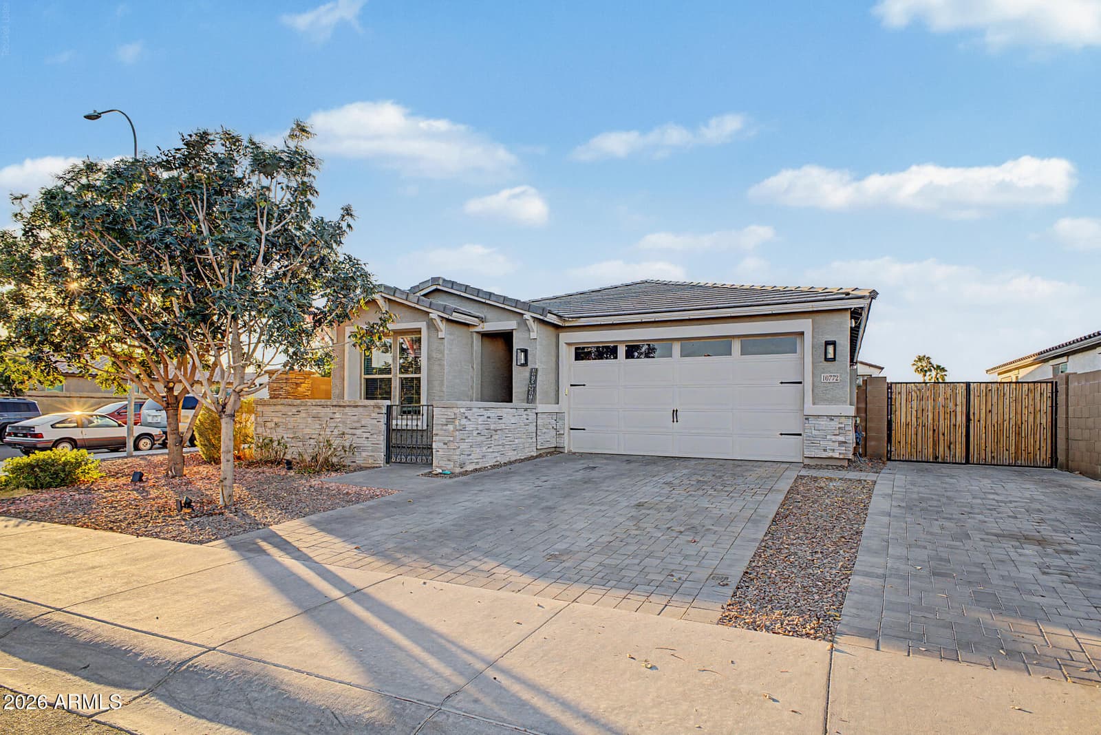10772 W LINCOLN Street, Avondale, AZ 85323 — photo 3 of 33