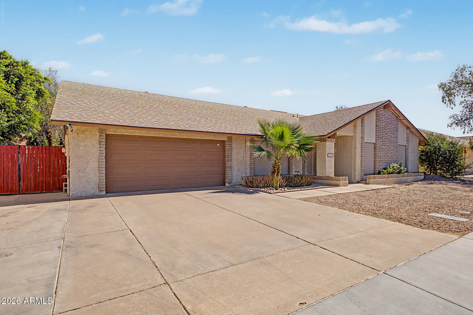 2238 W NARANJA Avenue, Mesa, AZ 85202 — photo 4 of 46