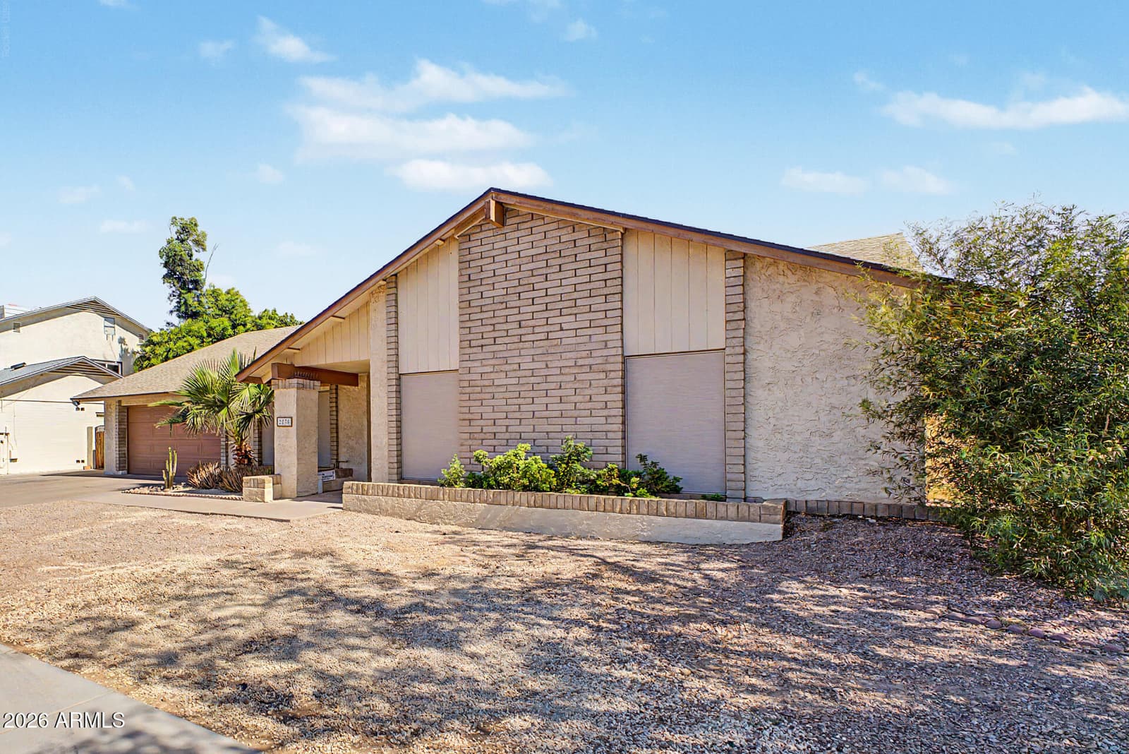 2238 W NARANJA Avenue, Mesa, AZ 85202 — photo 5 of 46