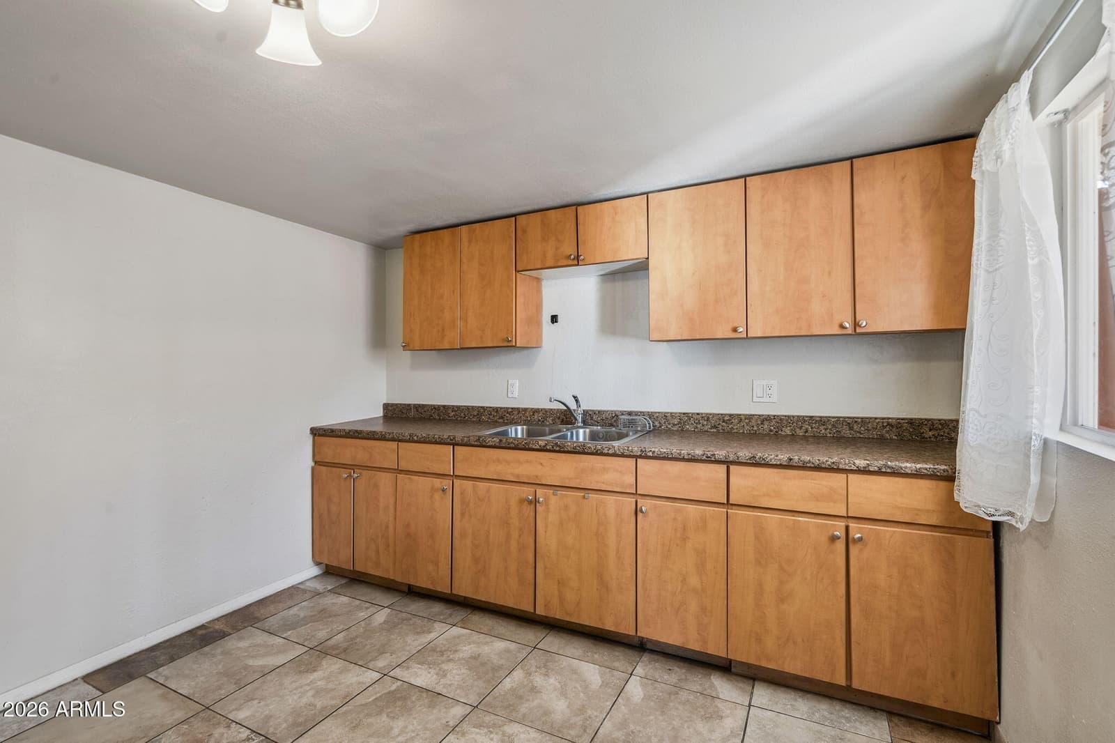 5618 N 35TH Drive, Phoenix, AZ 85019 — photo 31 of 45