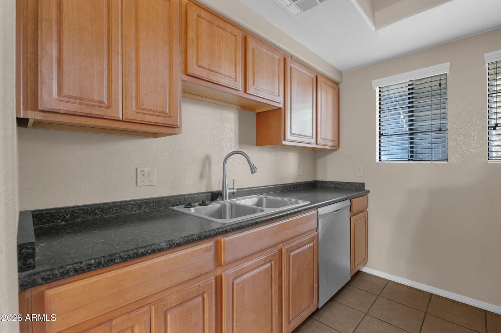 3434 E BASELINE Road 166, Phoenix, AZ 85042 — photo 13 of 24