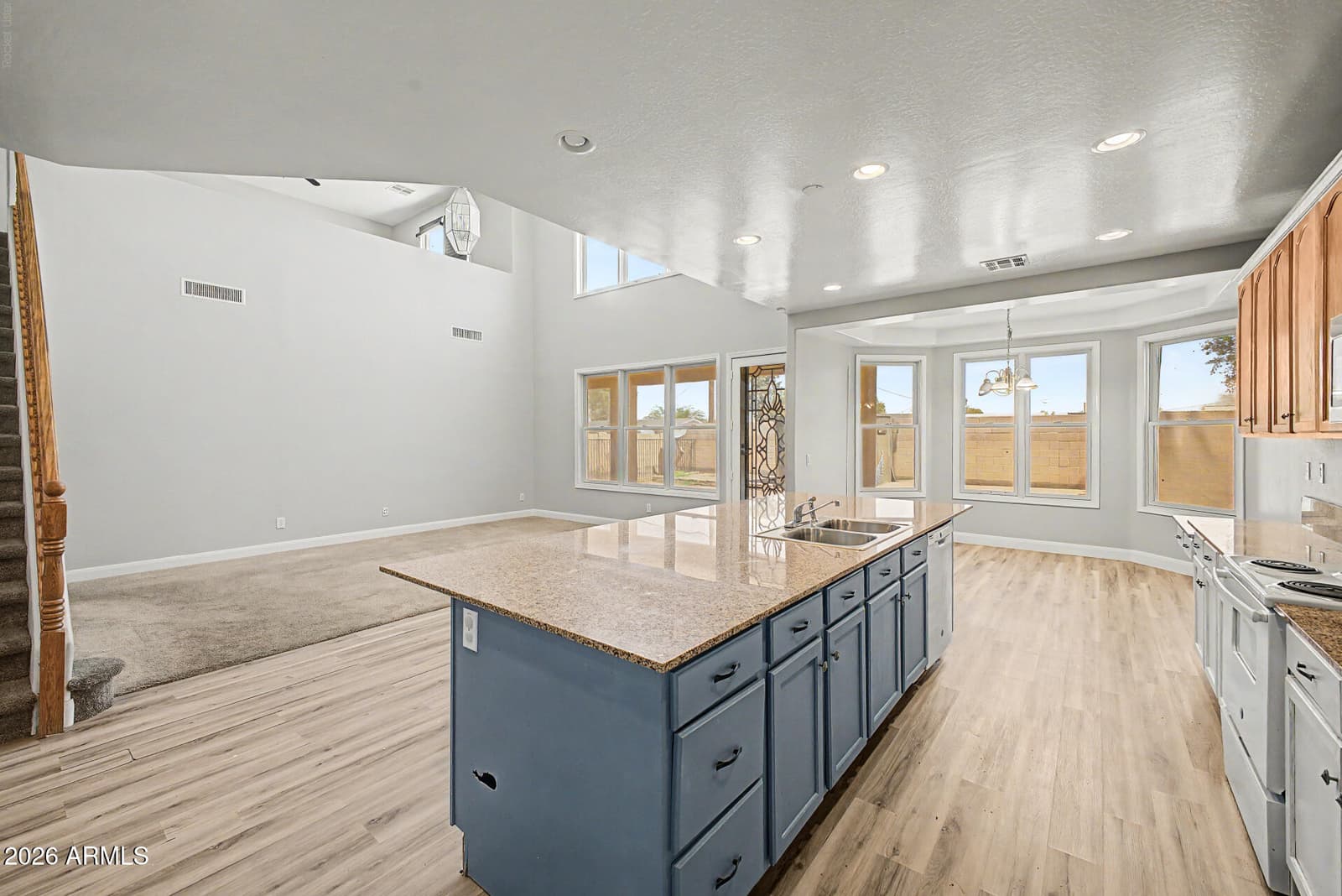 4012 W LYDIA Lane, Phoenix, AZ 85041 — photo 13 of 40