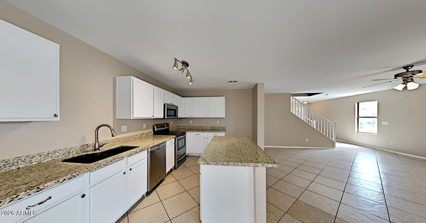 3427 E DERRINGER Way, Gilbert, AZ 85297 — photo 10 of 30