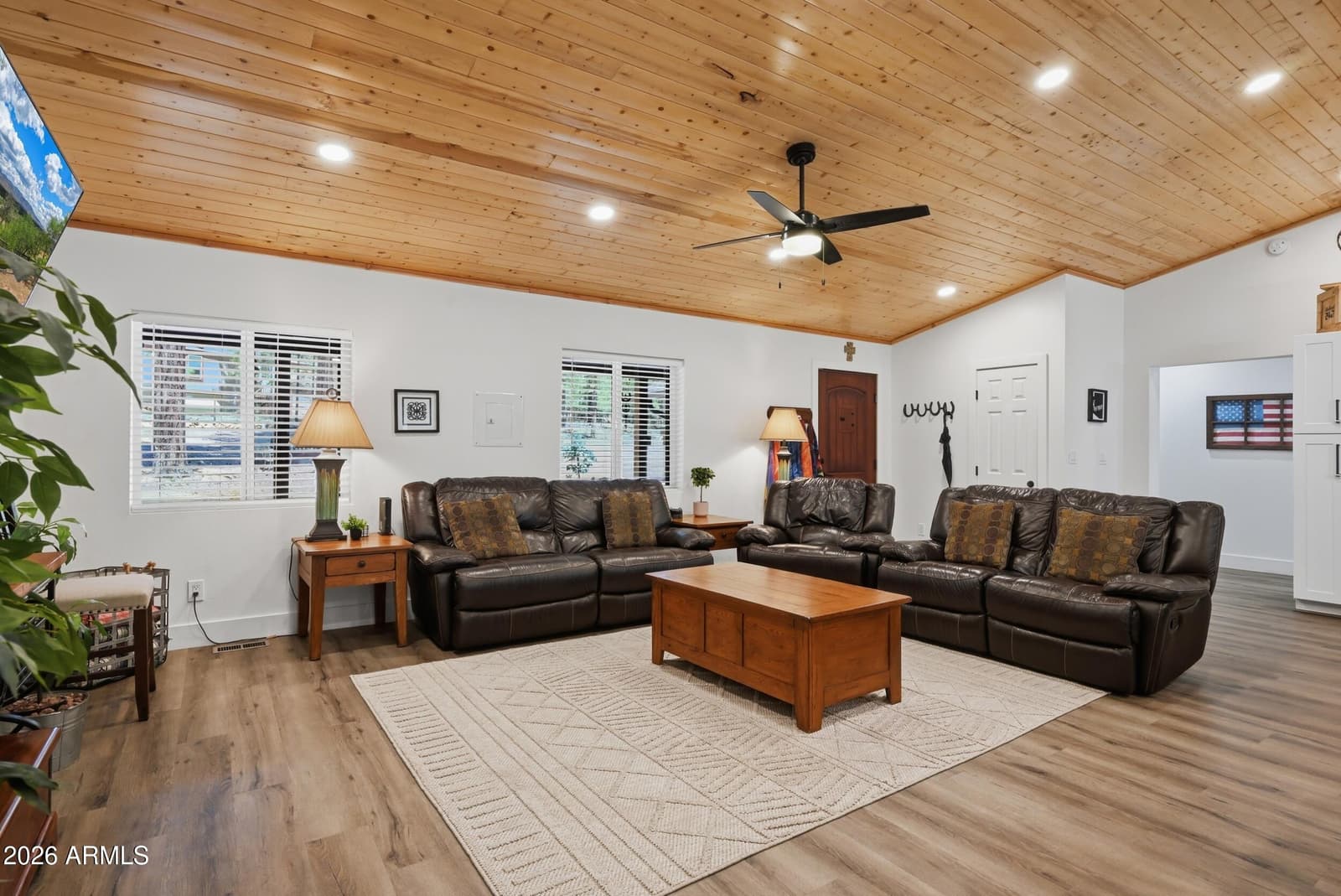856 COCONINO Loop, Happy Jack, AZ 86024 — photo 9 of 51