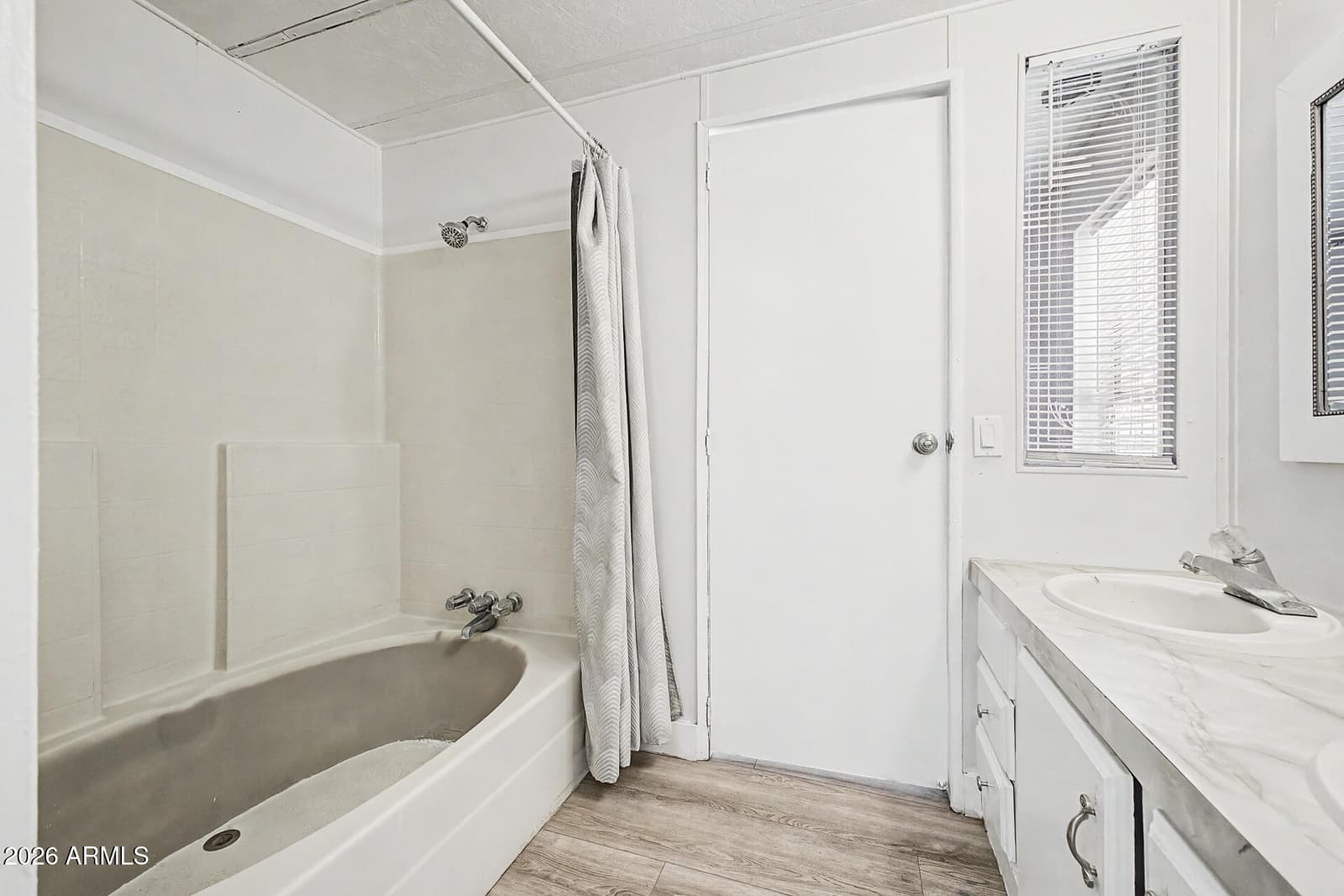 8601 N 71st Avenue 83, Glendale, AZ 85301 — photo 19 of 28