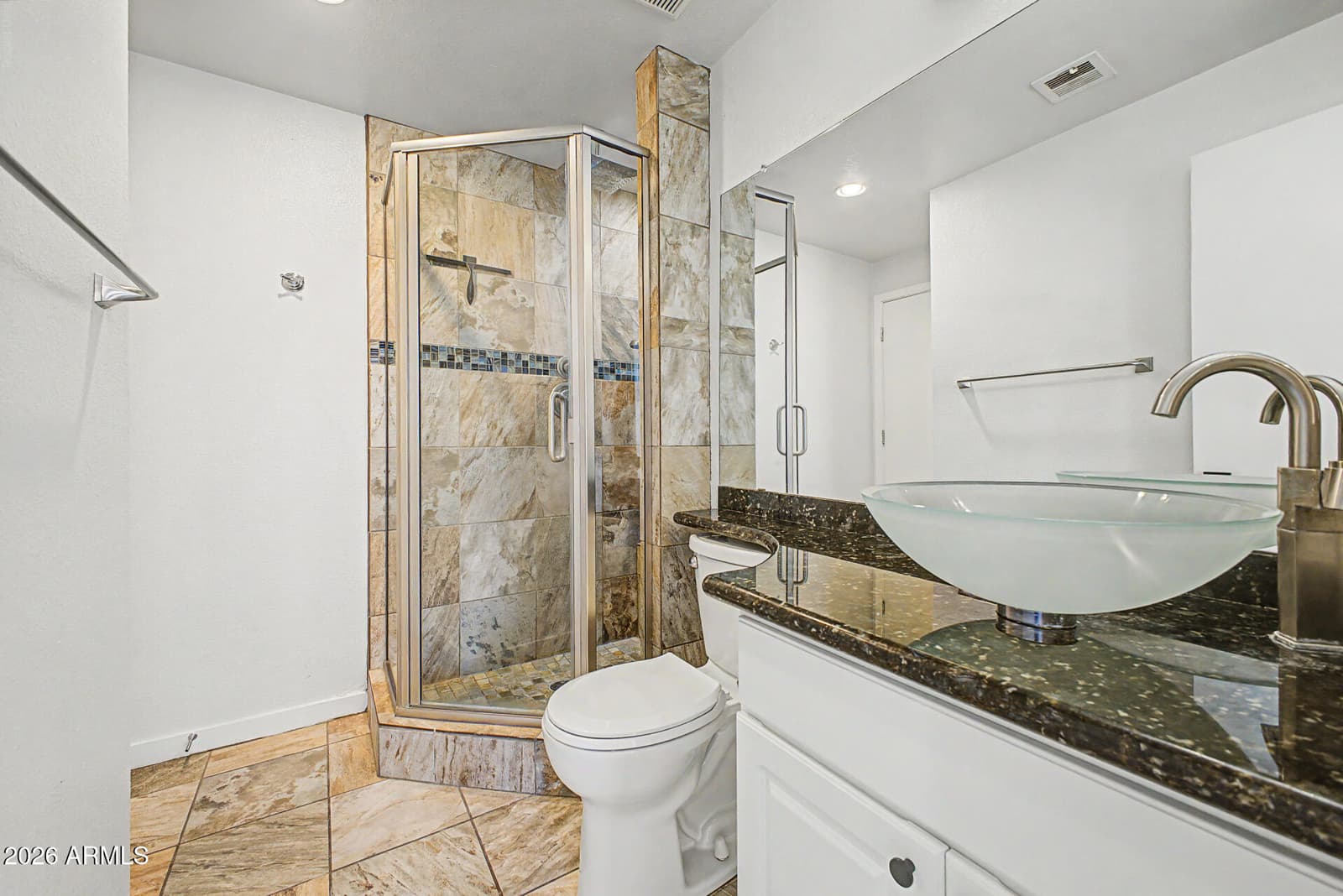3633 N 3RD Avenue 2051, Phoenix, AZ 85013 — photo 15 of 37