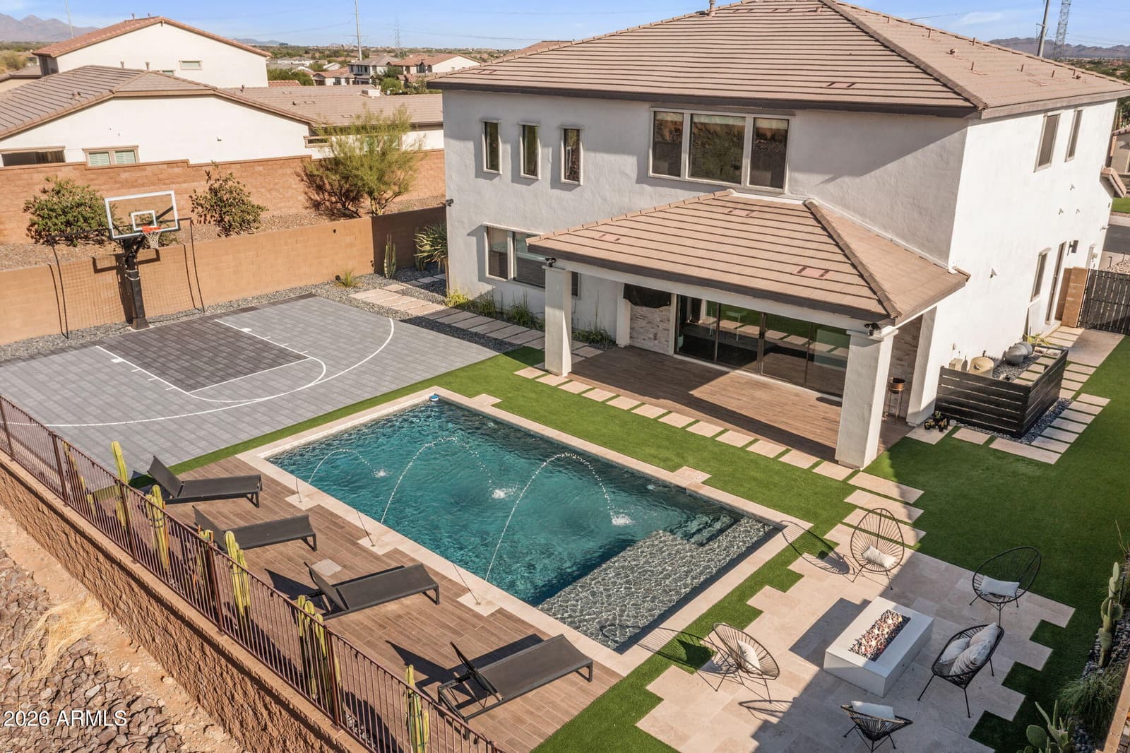 2110 E FALLEN LEAF Lane, Phoenix, AZ 85024 — photo 9 of 61