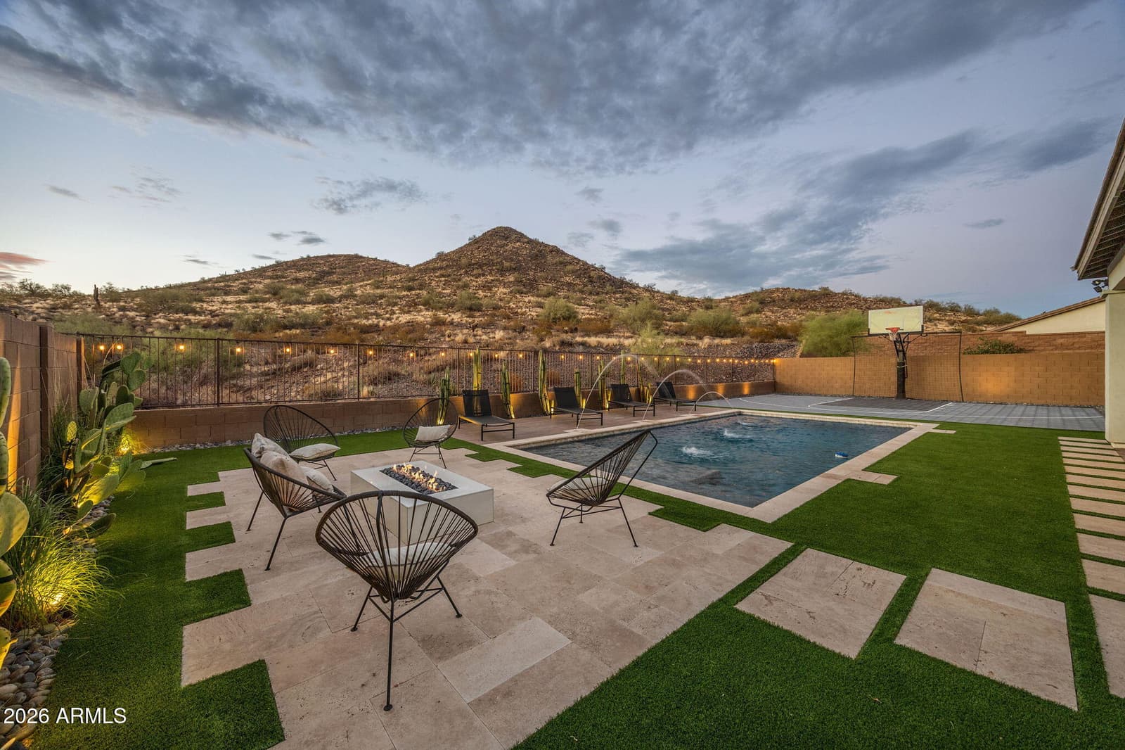 2110 E FALLEN LEAF Lane, Phoenix, AZ 85024 — photo 52 of 61