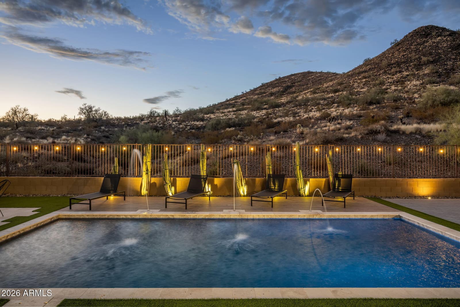 2110 E FALLEN LEAF Lane, Phoenix, AZ 85024 — photo 15 of 61