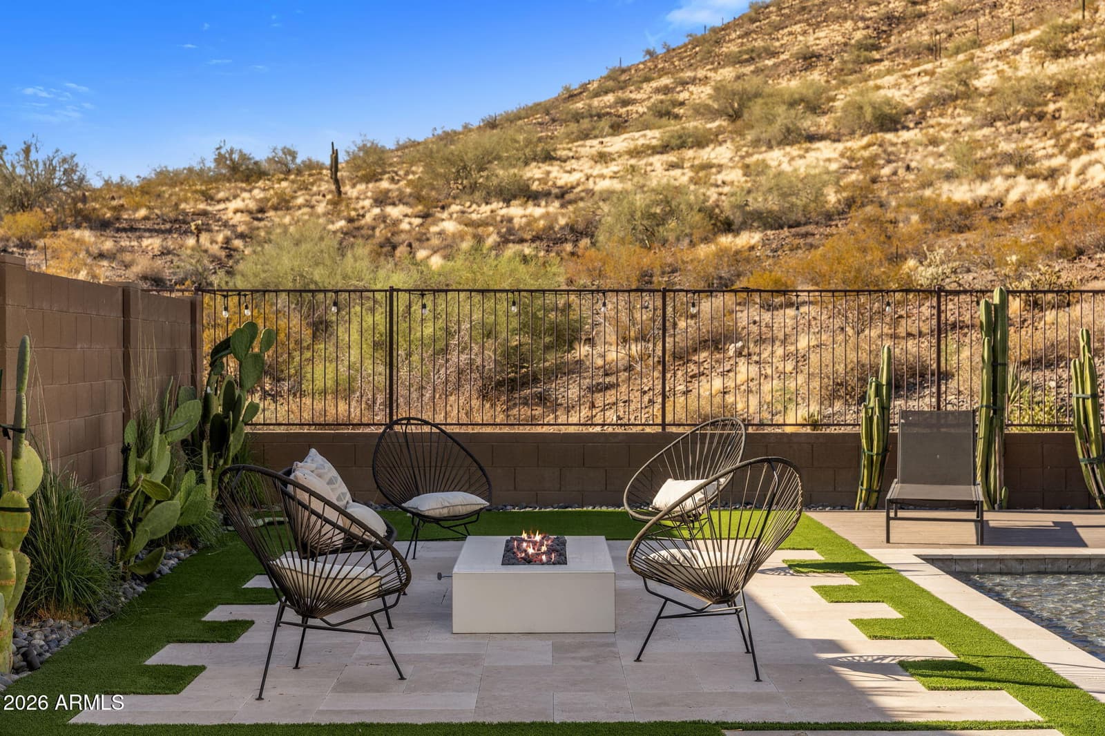 2110 E FALLEN LEAF Lane, Phoenix, AZ 85024 — photo 16 of 61