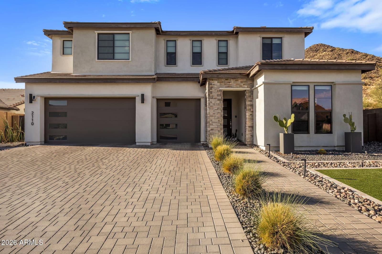 2110 E FALLEN LEAF Lane, Phoenix, AZ 85024 — photo 54 of 61