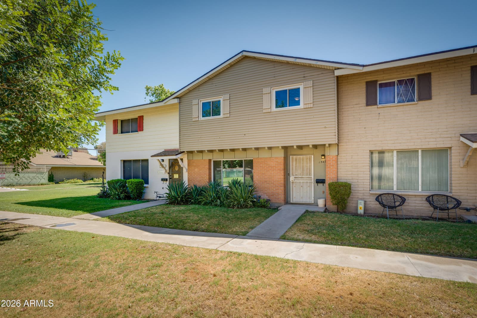 1542 W CAMPBELL Avenue, Phoenix, AZ 85015 — photo 5 of 45
