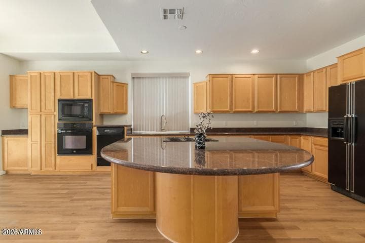 1551 E SAGEBRUSH Court, Gilbert, AZ 85296 — photo 8 of 14