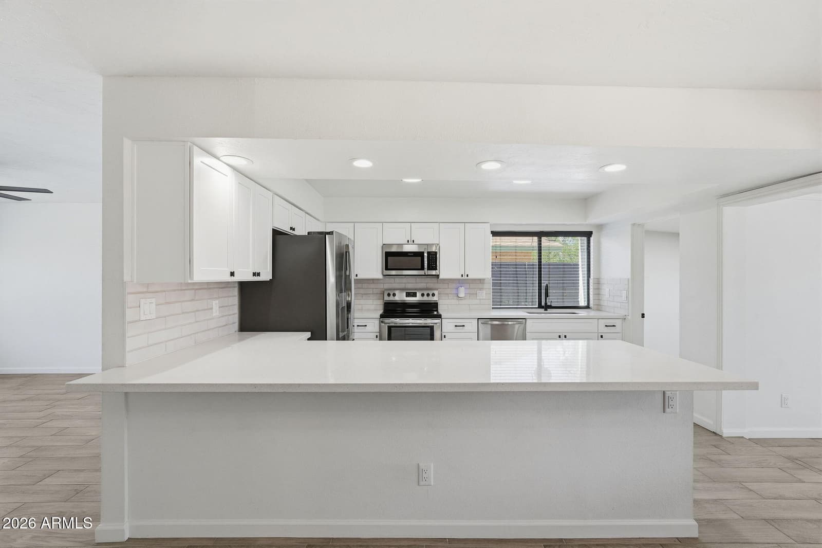 1302 S REVERE, Mesa, AZ 85210 — photo 10 of 36