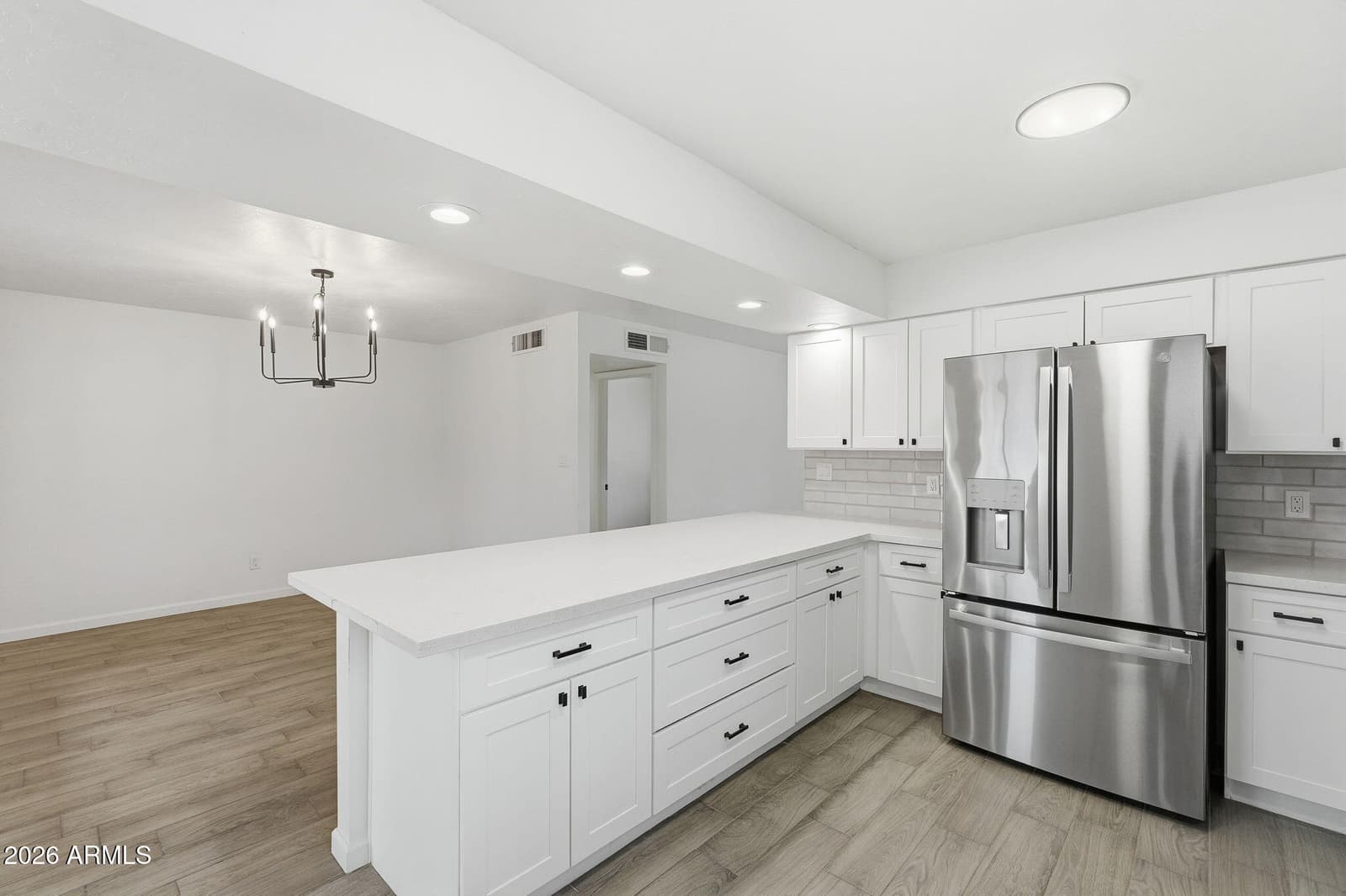 1302 S REVERE, Mesa, AZ 85210 — photo 11 of 36