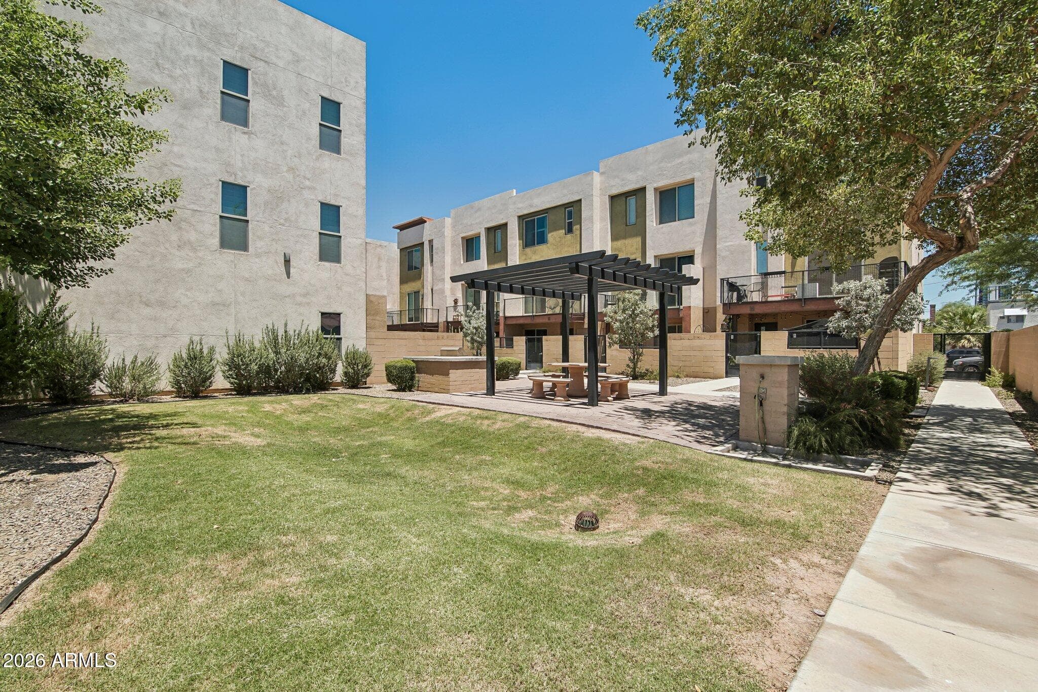 820 N 8TH Avenue 18, Phoenix, AZ 85007 — photo 25 of 26