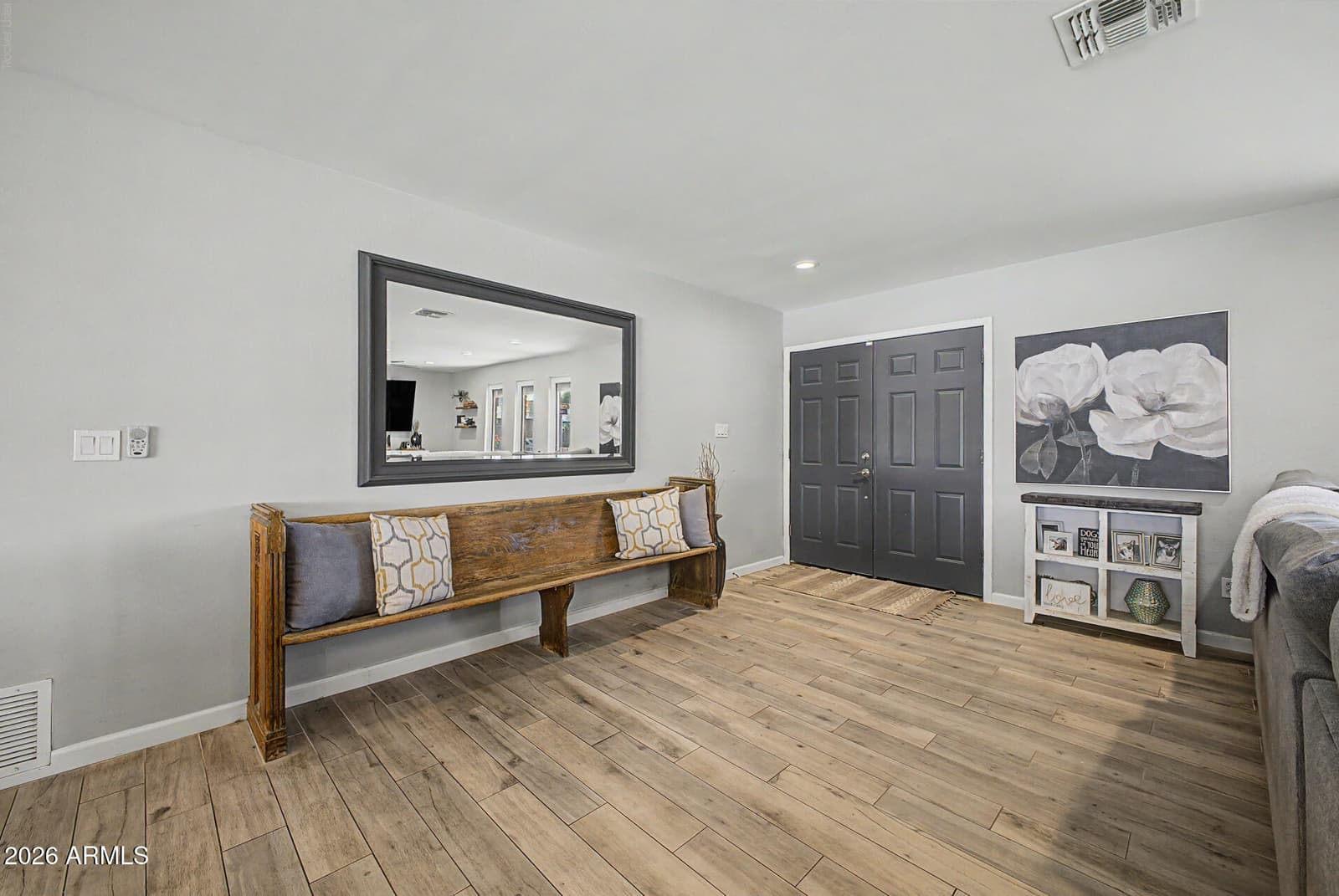 2802 E MISSION Lane, Phoenix, AZ 85028 — photo 4 of 56