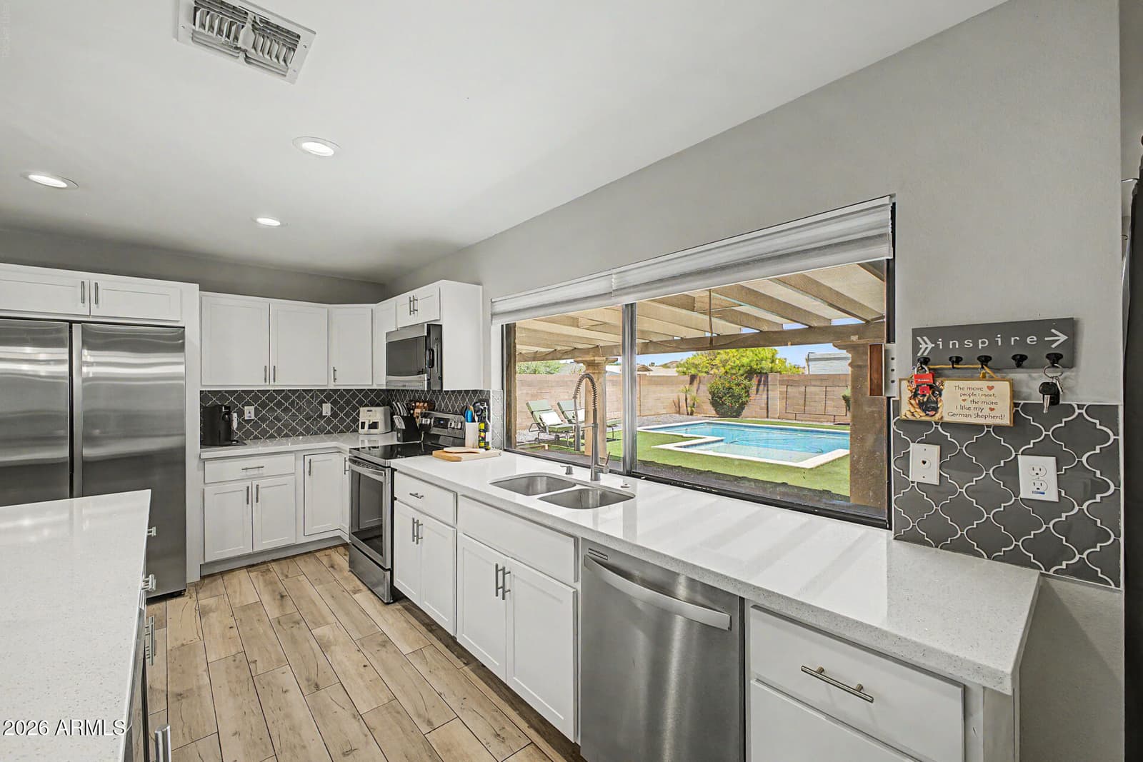 2802 E MISSION Lane, Phoenix, AZ 85028 — photo 17 of 56
