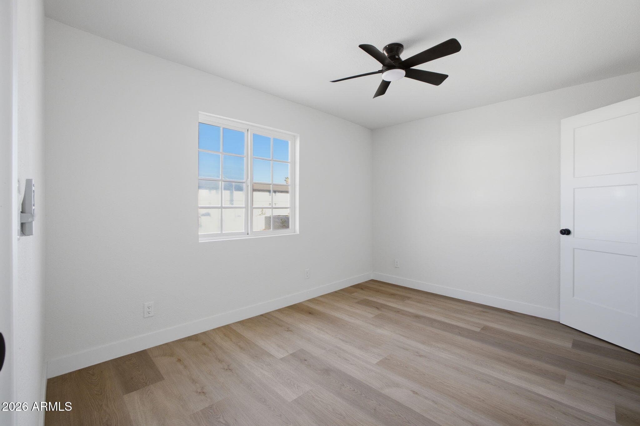 4416 N 22ND Drive, Phoenix, AZ 85015 — photo 8 of 31