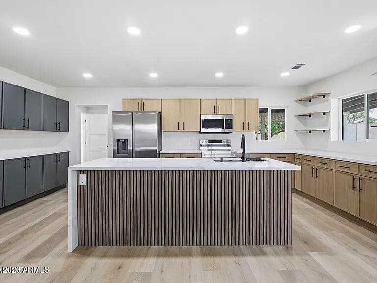 3144 N 34TH Street, Phoenix, AZ 85018 — photo 13 of 45
