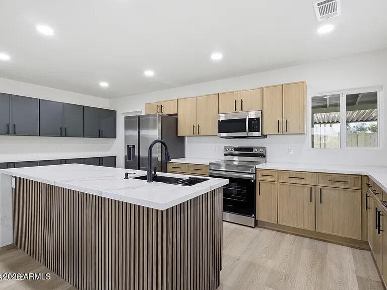 3144 N 34TH Street, Phoenix, AZ 85018 — photo 14 of 45