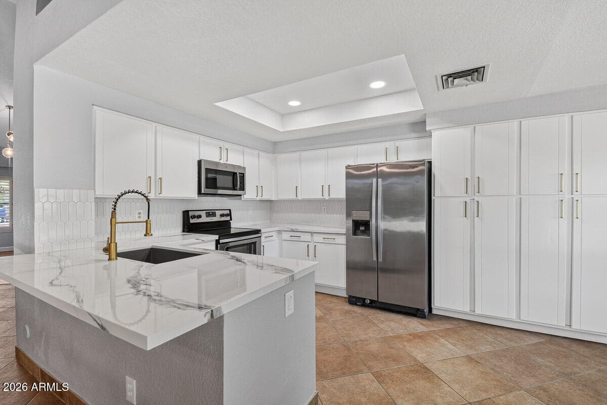 5735 E CAMPO BELLO Drive, Scottsdale, AZ 85254 — photo 12 of 54