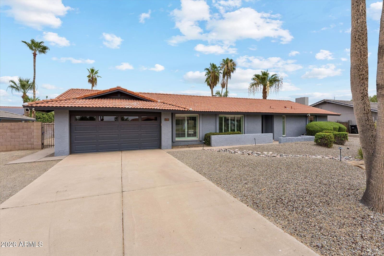 502 E LE MARCHE Avenue, Phoenix, AZ 85022