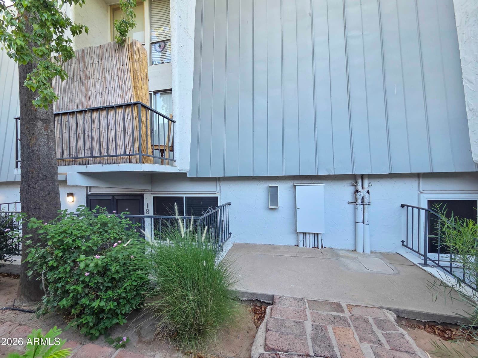 3416 N 44TH Street 18, Phoenix, AZ 85018 — photo 3 of 15