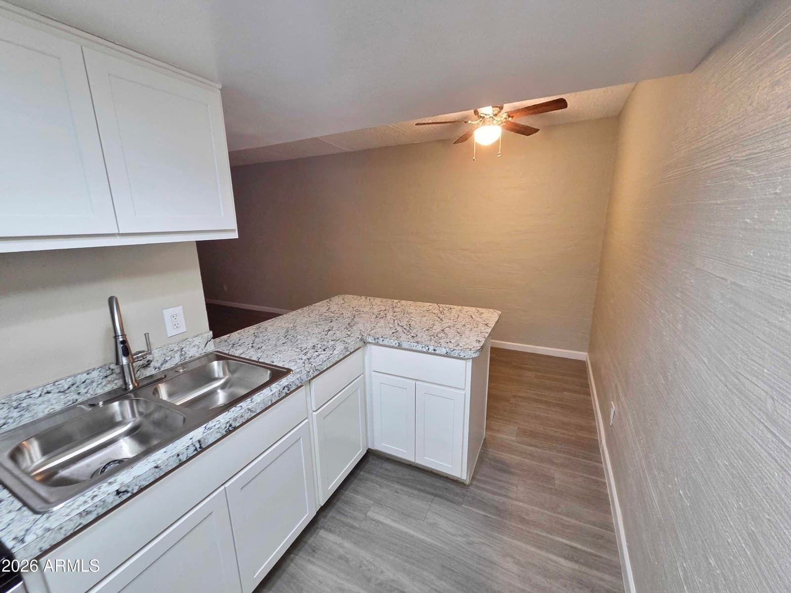 3416 N 44TH Street 18, Phoenix, AZ 85018 — photo 13 of 15