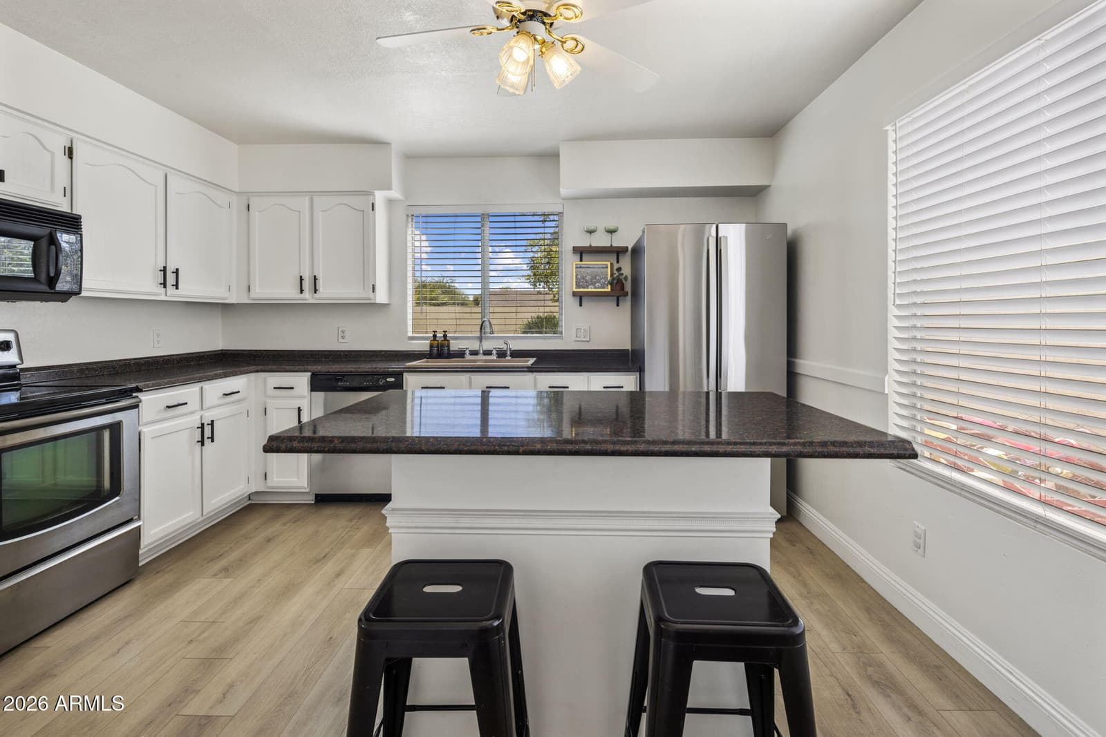 441 S MAPLE 16, Mesa, AZ 85206 — photo 8 of 26