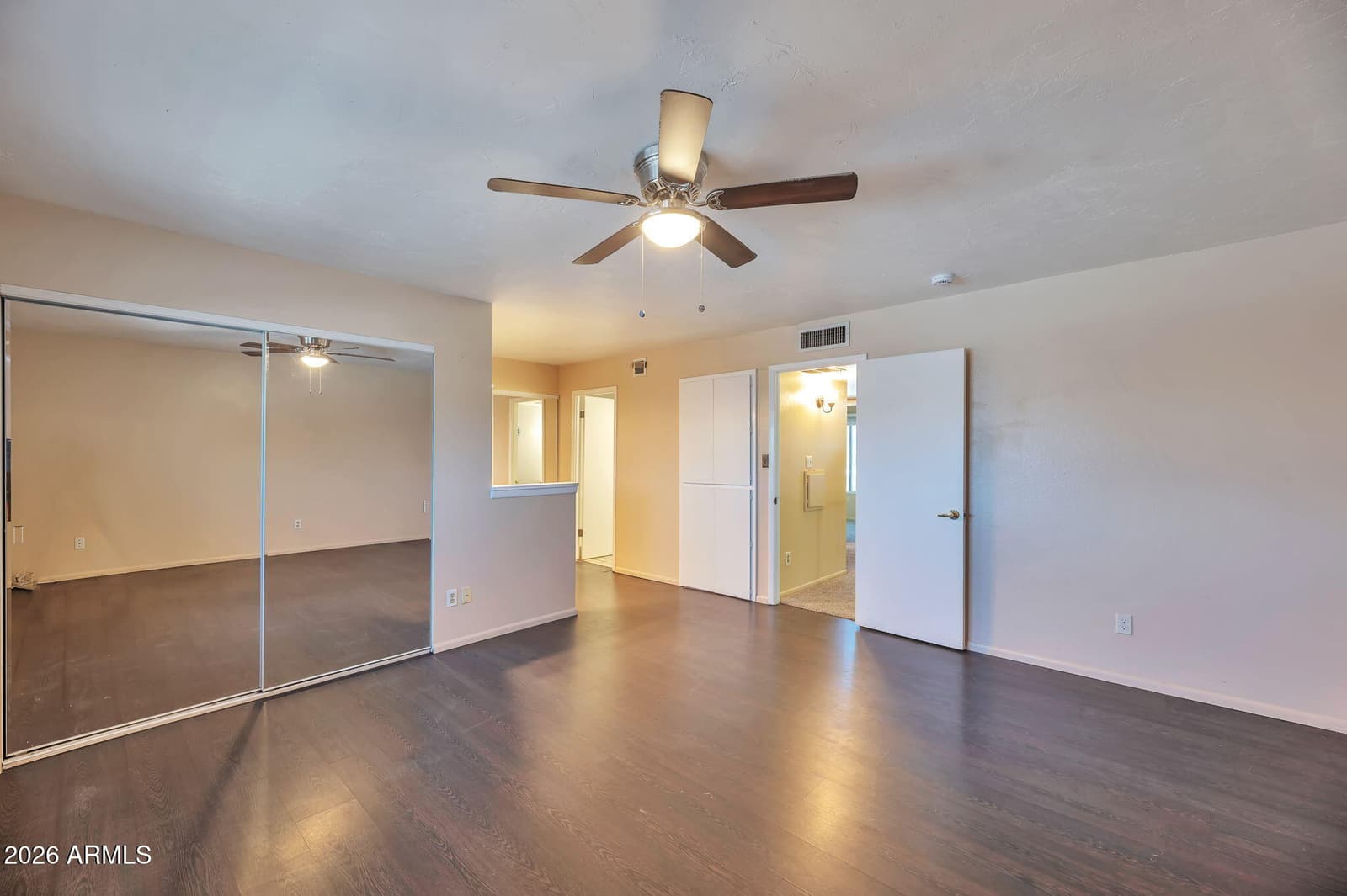 2025 W ELM Street, Phoenix, AZ 85015 — photo 11 of 25
