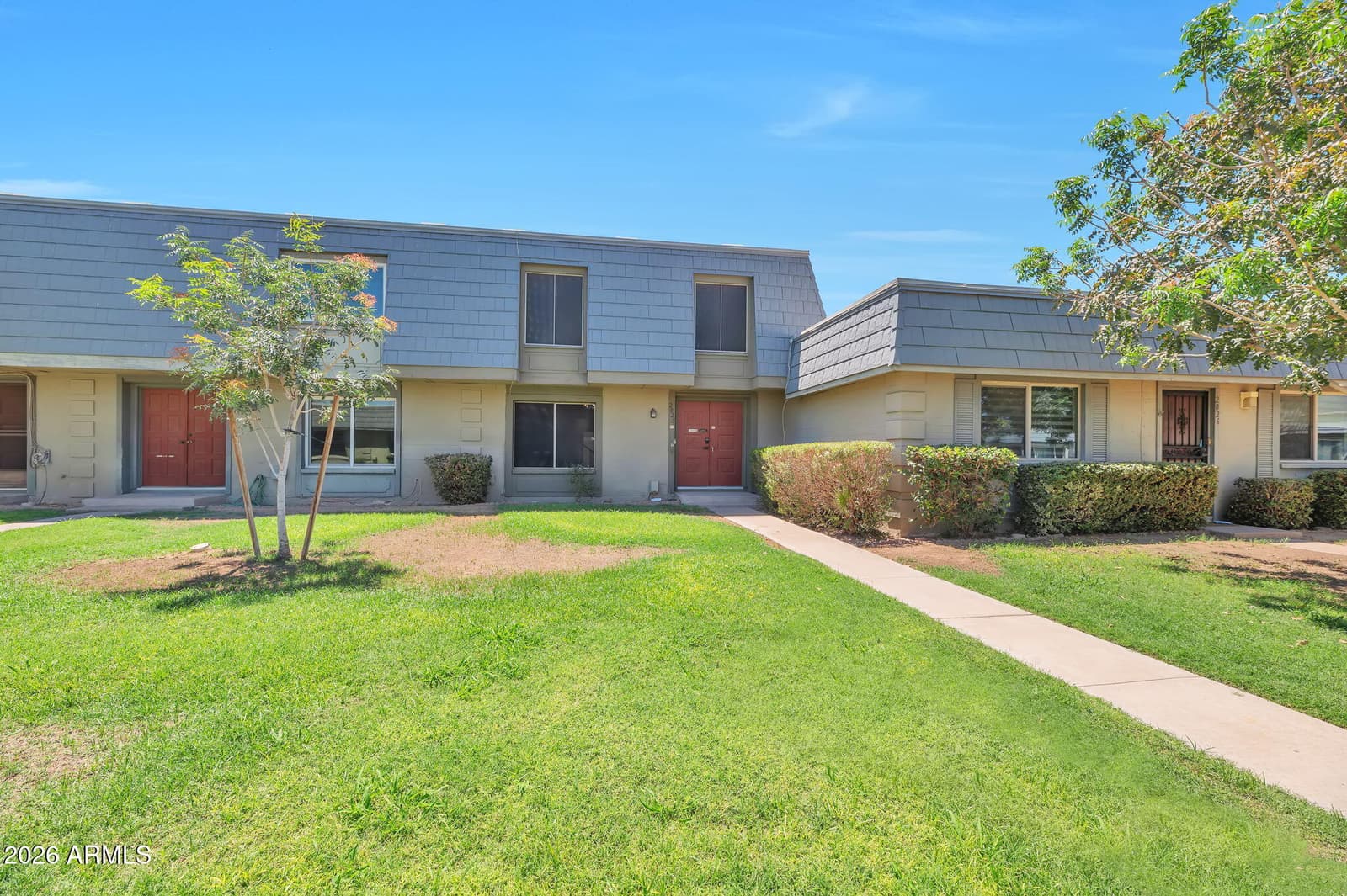 2025 W ELM Street, Phoenix, AZ 85015 — photo 1 of 25
