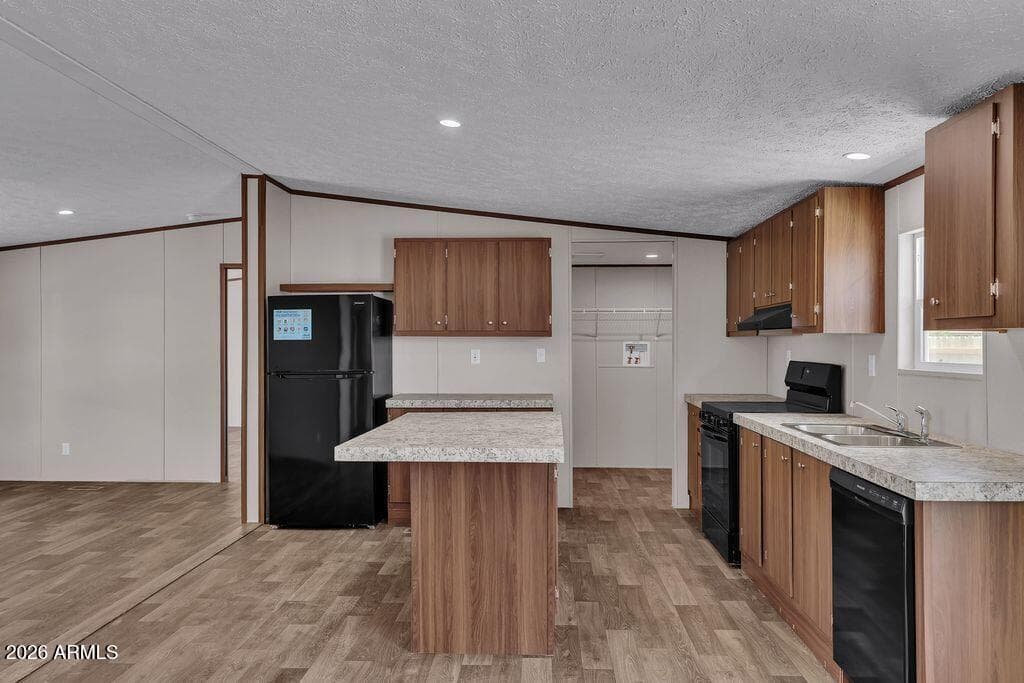 3300 W AGUADERO Drive, Eloy, AZ 85131 — photo 8 of 56