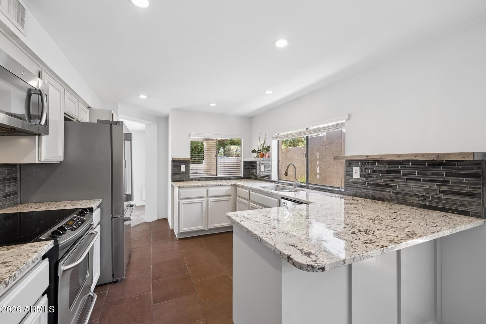 4717 E WINSTON Drive, Phoenix, AZ 85044 — photo 10 of 53