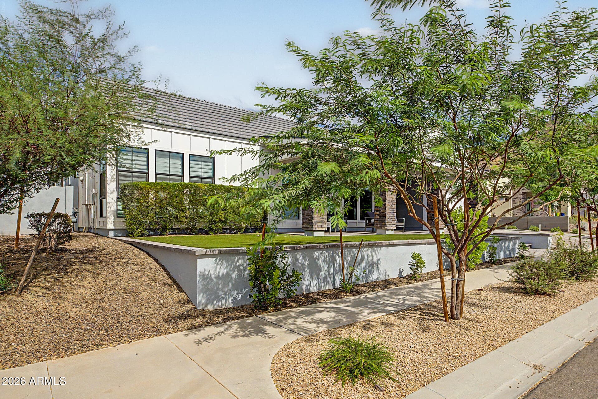 9407 S 13TH Way, Phoenix, AZ 85042 — photo 10 of 98